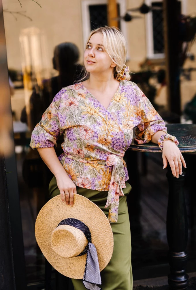 Krótkie kimono, bluzka Yoko rysunkowe wzory