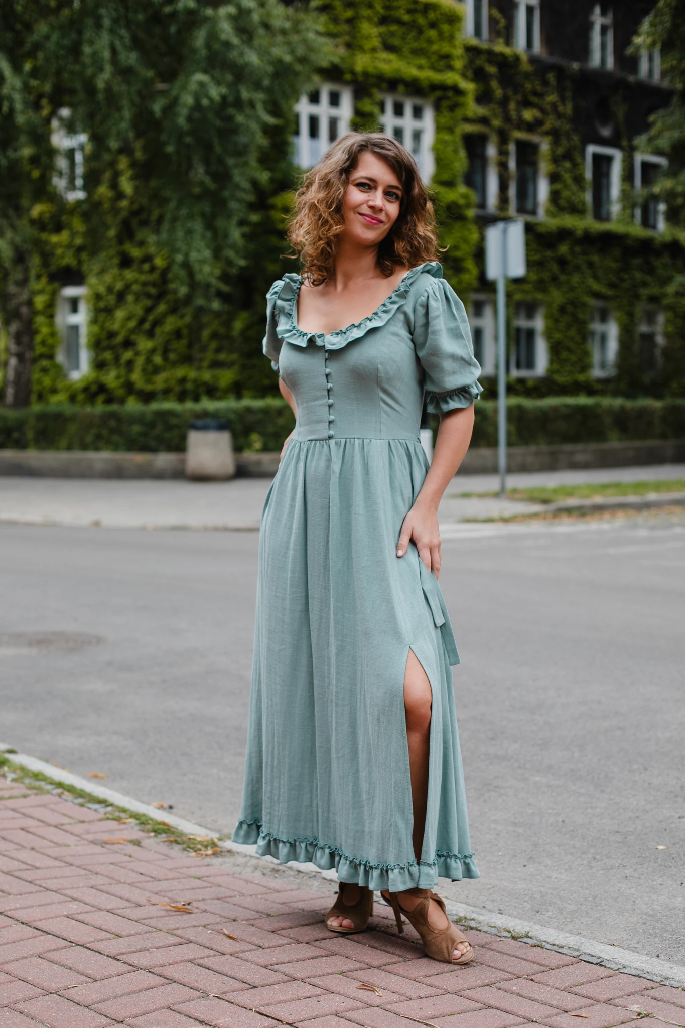 Sukienka Rusałka wiskoza len seledynowa szałwia cottage girl - obrazek 2
