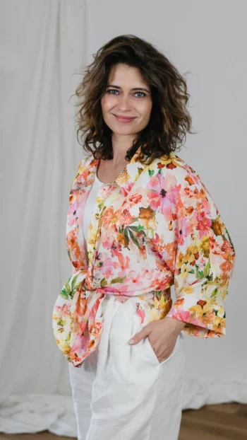 Koszula Natasha lekka jak mgiełka, kimono, wiskoza malowane kwiaty