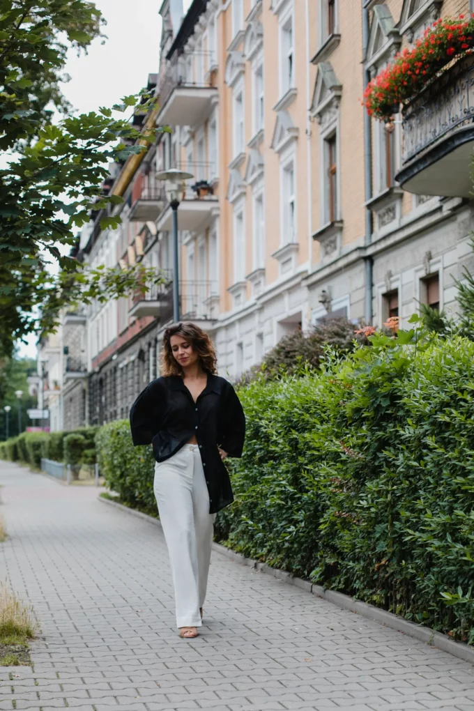 Koszula Natasha lekka jak mgiełka, kimonowa, czarna z jedwabiem - obrazek 4