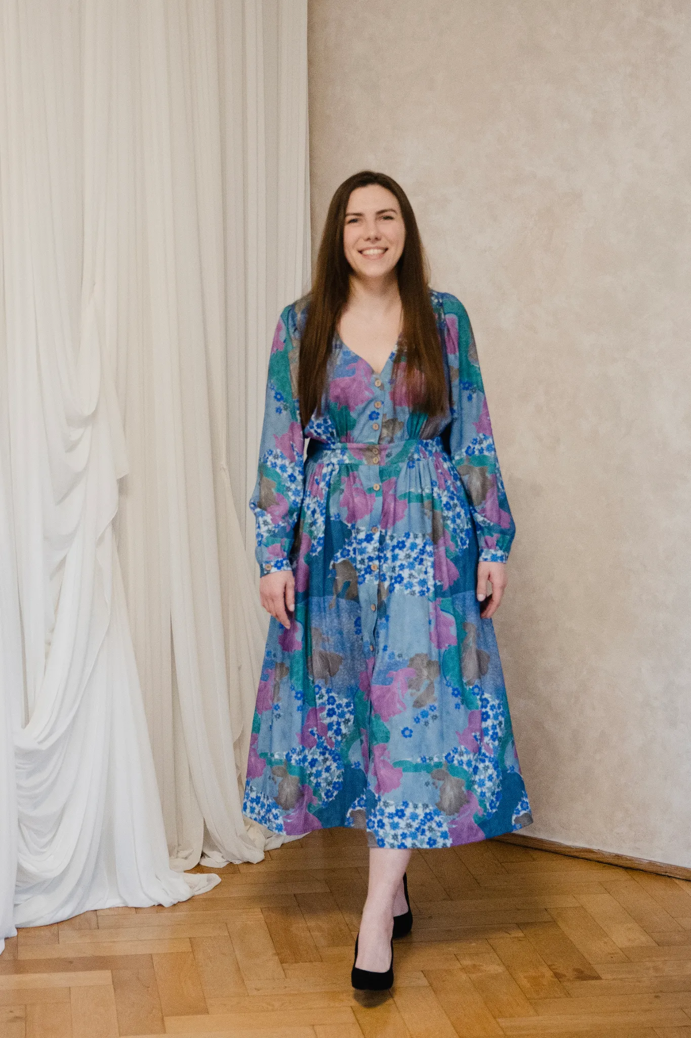 Sukienka Sophie 2.0 rybki welonki błękitne wiskoza - obrazek 2