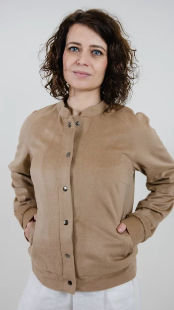 Kaszmirowa kurteczka Jane beżowa ciasteczkowa z włosiem